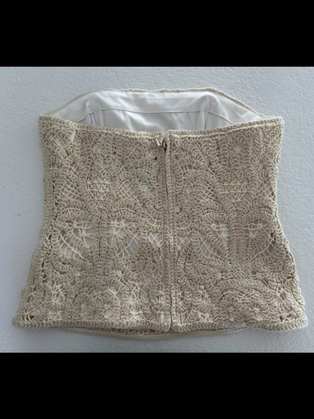 White House Black Market Cream Crochet Strapless Top Size 2 - Picture 2 of 7